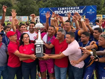 Novolândia celebra conquista no Campeonato Teolandense