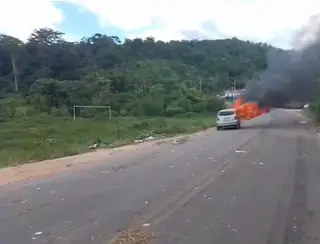 Veículo envolvido em acidente que resultou em morte de motociclista próximo a Gandu foi incendiado
