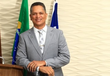 Vereador Piloto propõe melhorias no trânsito de Gandu
