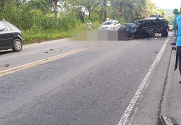 Grave acidente envolvendo dois veículos deixa vítima fatal na BR - 101 entre Gandu e Wenceslau Guimarães 