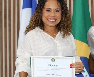 "Um desafio em continuar este trabalho de excelência", diz Daiana Santana, prefeita eleita de Gandu, durante diplomação