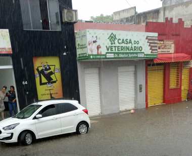 Gandu registra pontos de alagamentos com chuvas desta terça-feira; veja vídeo